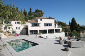 Belle villa moderne à Mandelieu avec vue mer